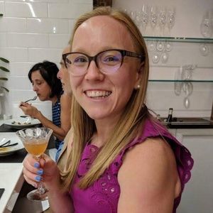 Meet your Posher, Laura